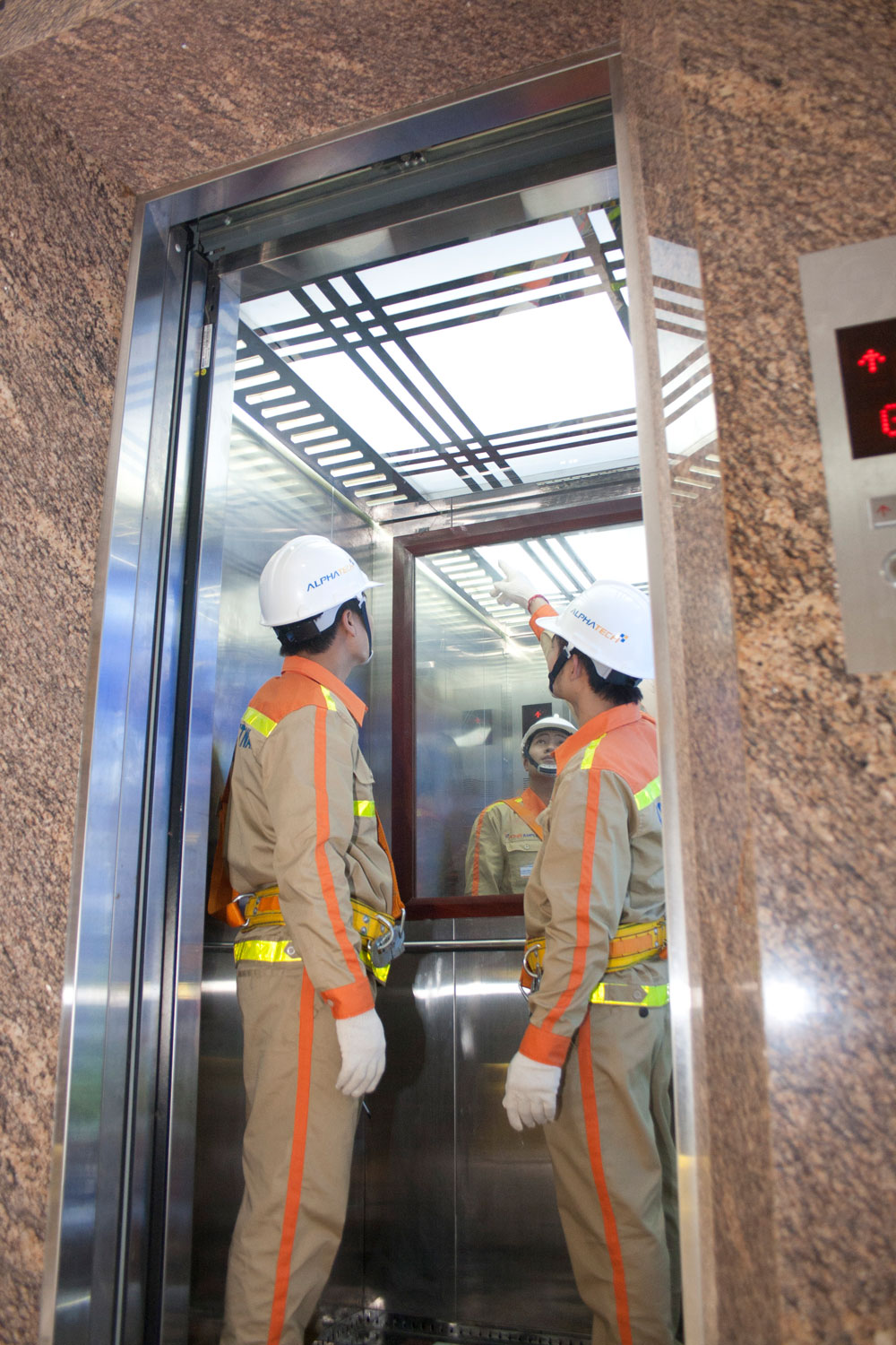 Kết quả hình ảnh cho báo giá dịch vụ bảo trì thang máy